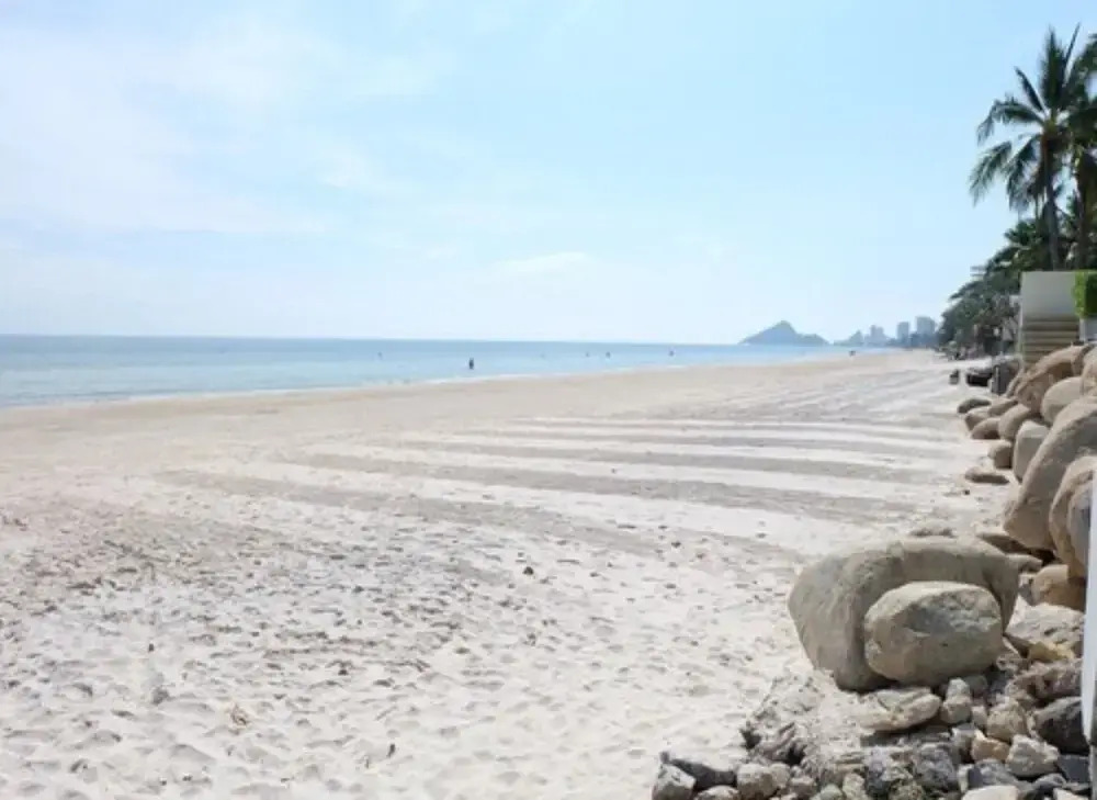 Aquna Hua Hin Resort