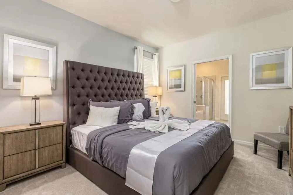 Bright Elegant Home @ Solterra
