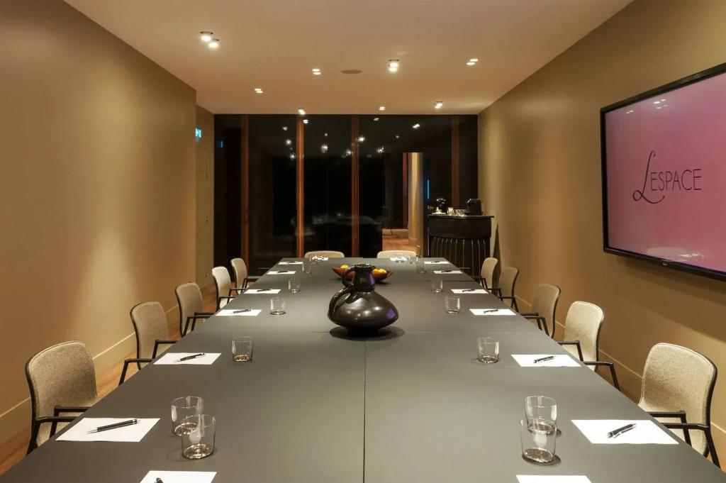 LHotel - face au château - boutique hôtel et séminaires