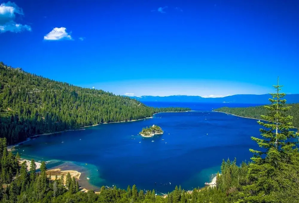 Tahoe Pines Beach Retreat 3 Bedroom Home