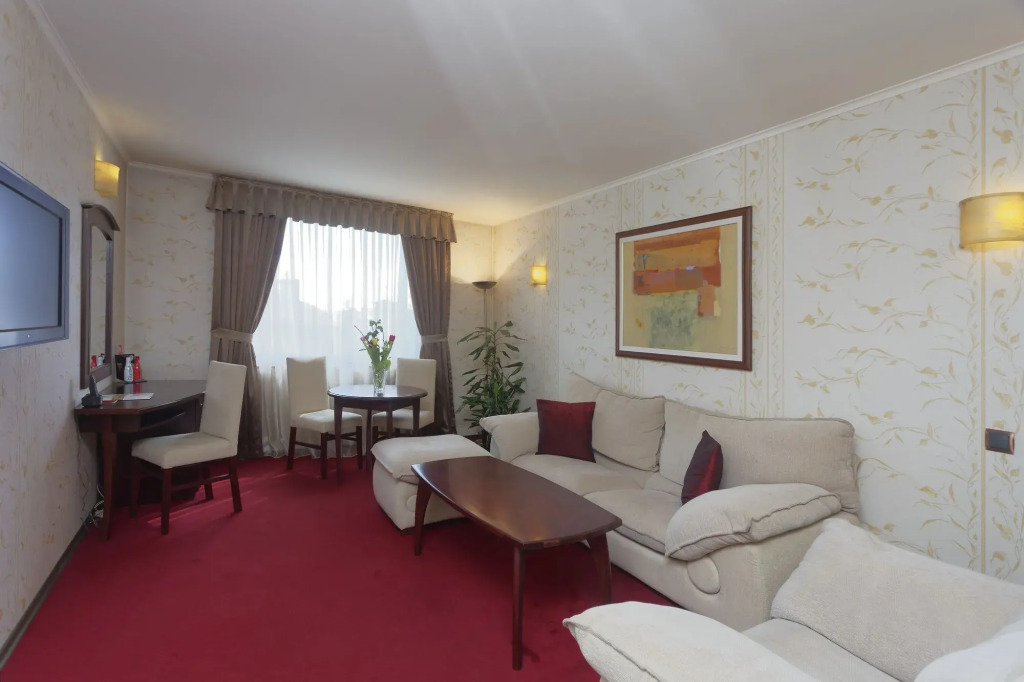 Capitol Hotel