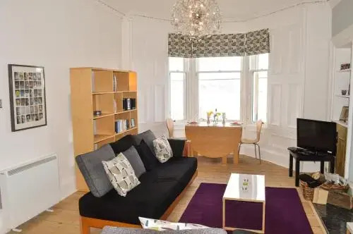 Woodlea Apartment
