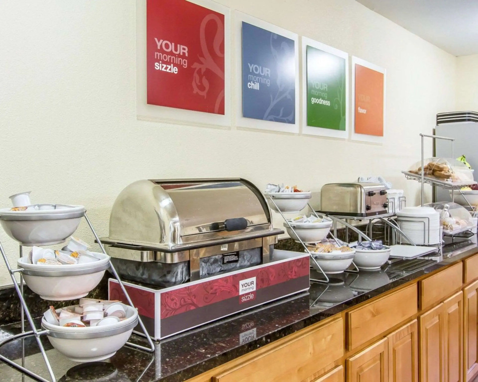 Quality Inn Macomb near University Area