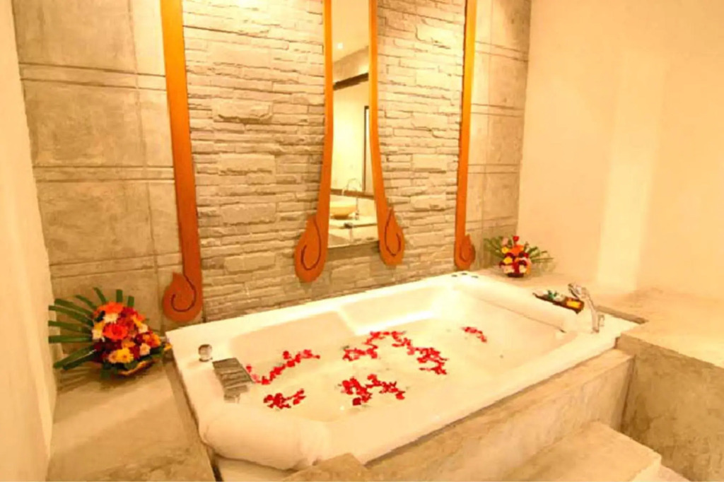 Sand Sea Beach Resort