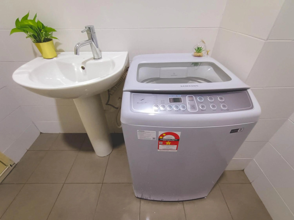 B107 -Lake View- 5mins to Mount Austin IKEA, AEON, Toopen 1-5Pax