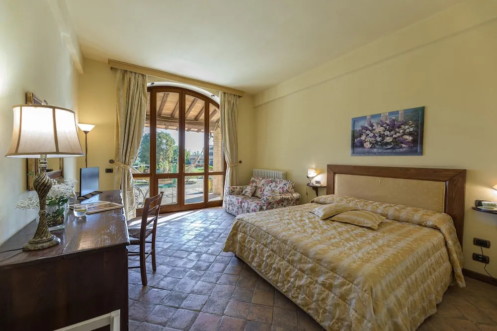RESIDENZA COLLEFIORITO 26, Emma Villas