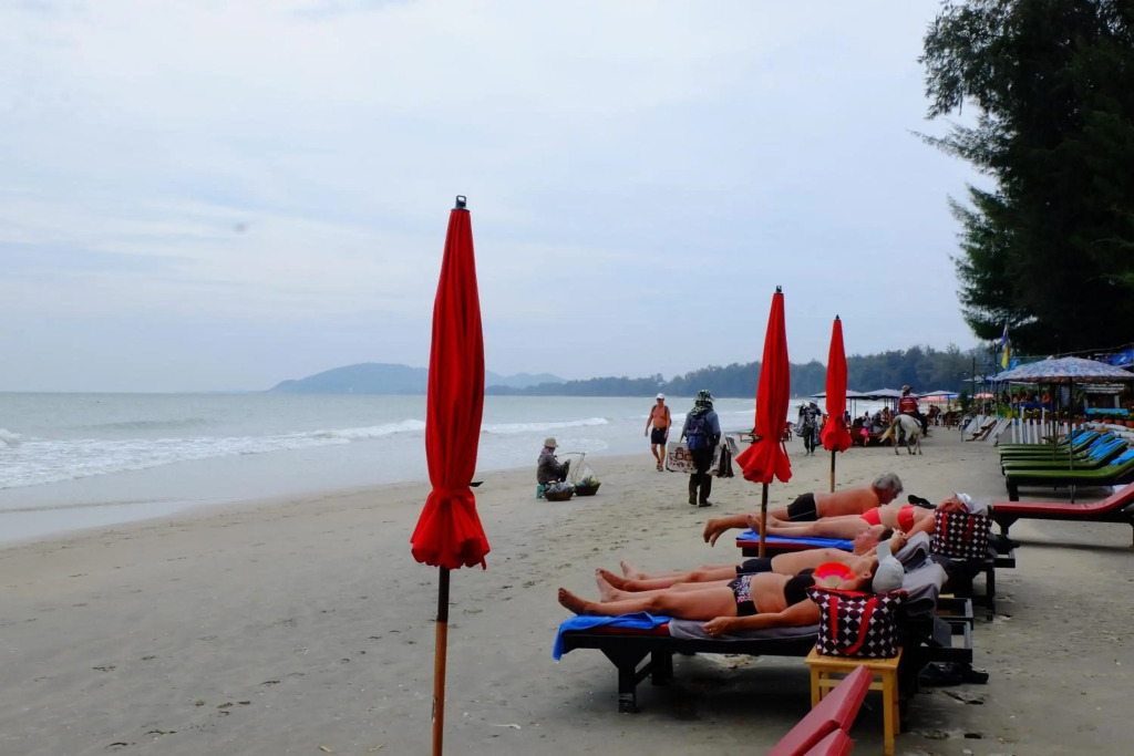 Pool Access 2 Bedrooms Autumn Hua Hin A116
