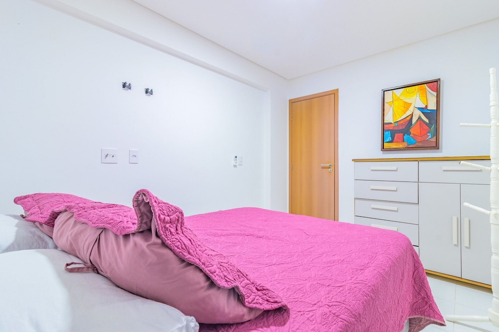 Eco Life #105 - Apt With Balcony by Carpediem