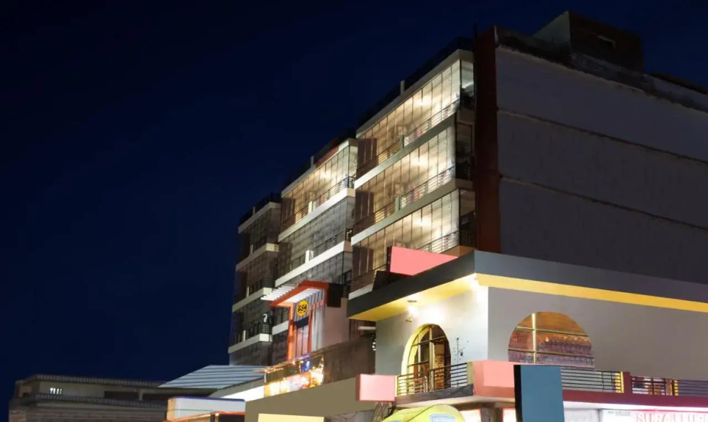 Itsy Hotels Kashi Grand, BHU
