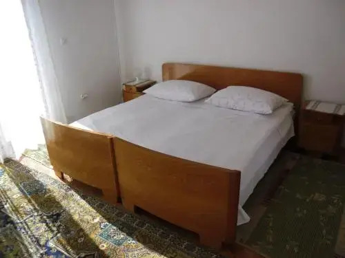 Rooms and Apartments Kurtović