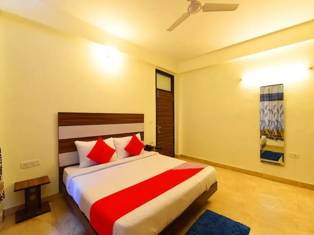 OYO 12818 Dev Villa