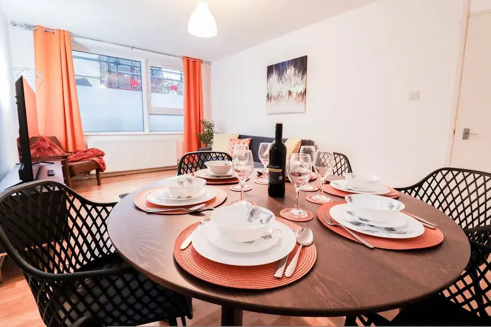 Gorgeous 3 Bedroom Hampstead Property