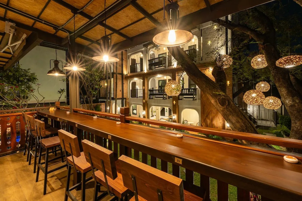 Shamrock Chiangmai Hotel-Adult Only