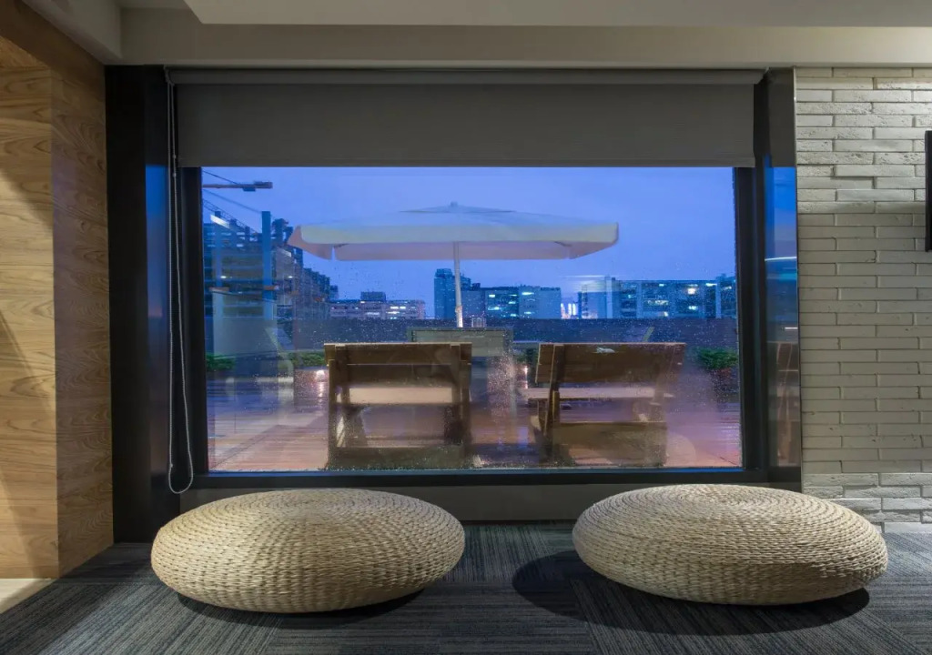 Simple + Hotel