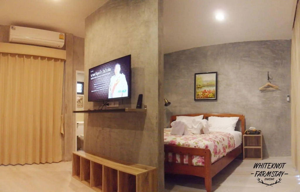 White Knot Khao Yai