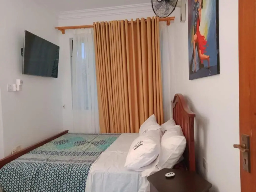 B2 Royal palm Mtwapa studio