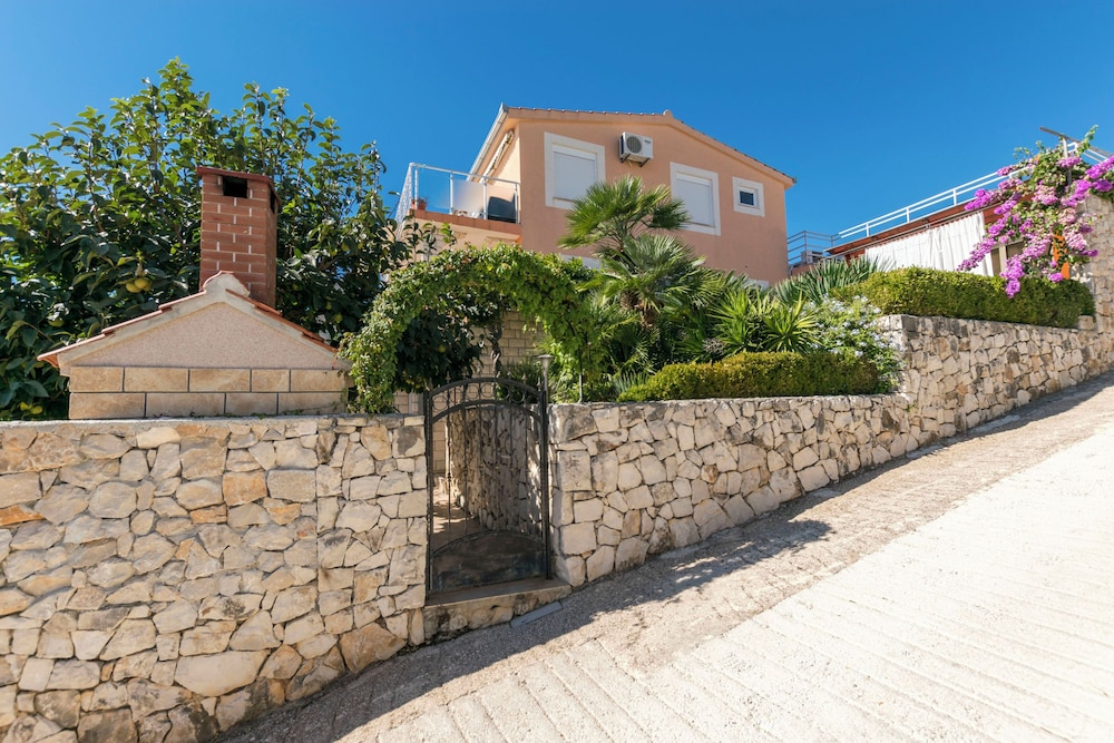 Apartments Slavomir