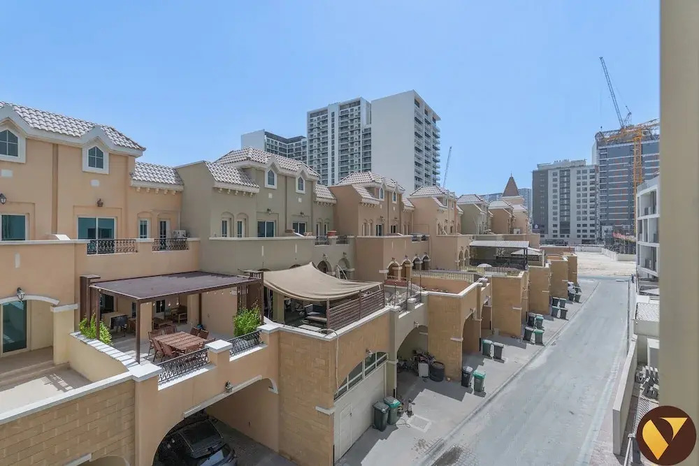 Spacious Pulse Smart Residence JVC