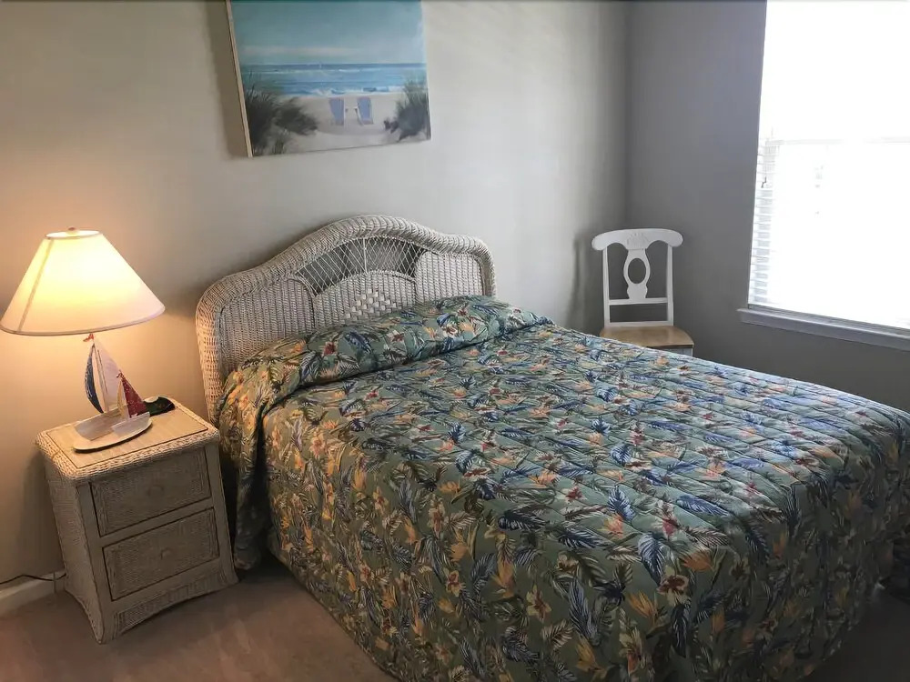 23C Sandpiper Bay 3 Bedrooms 2 Bathrooms Condo
