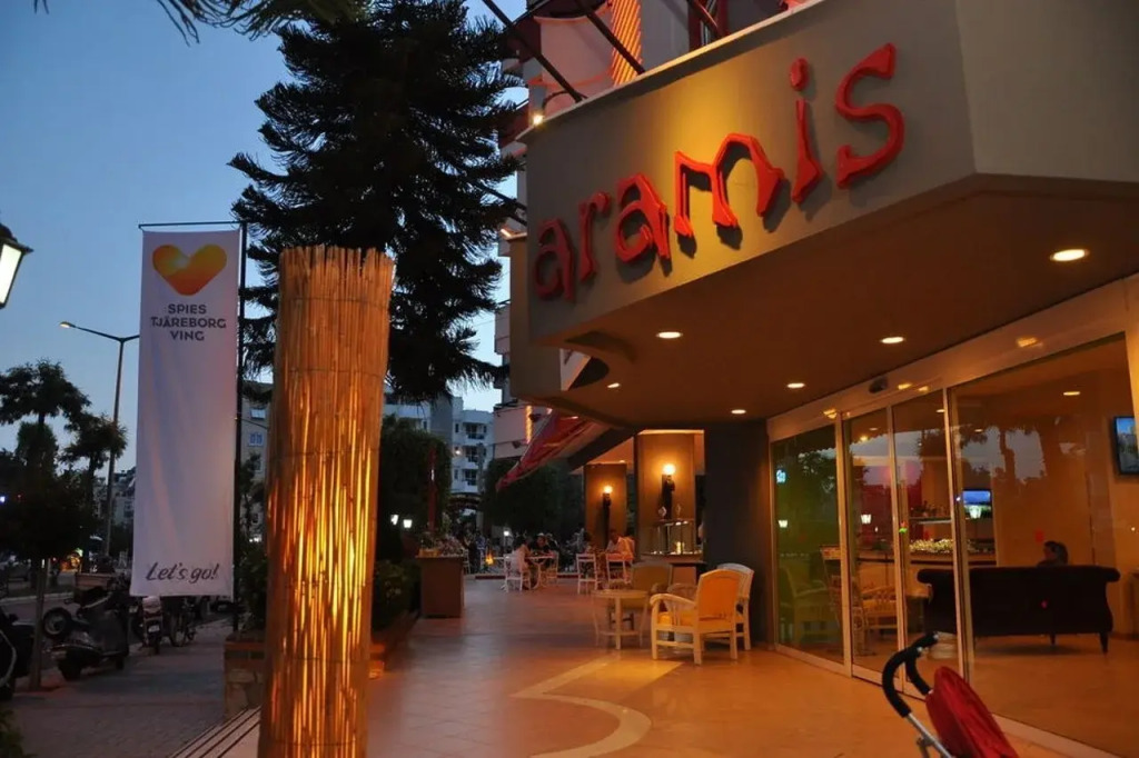 Smartline Sunpark Aramis Hotel