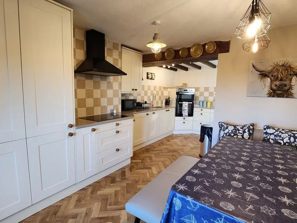 3 Penllan Cottages