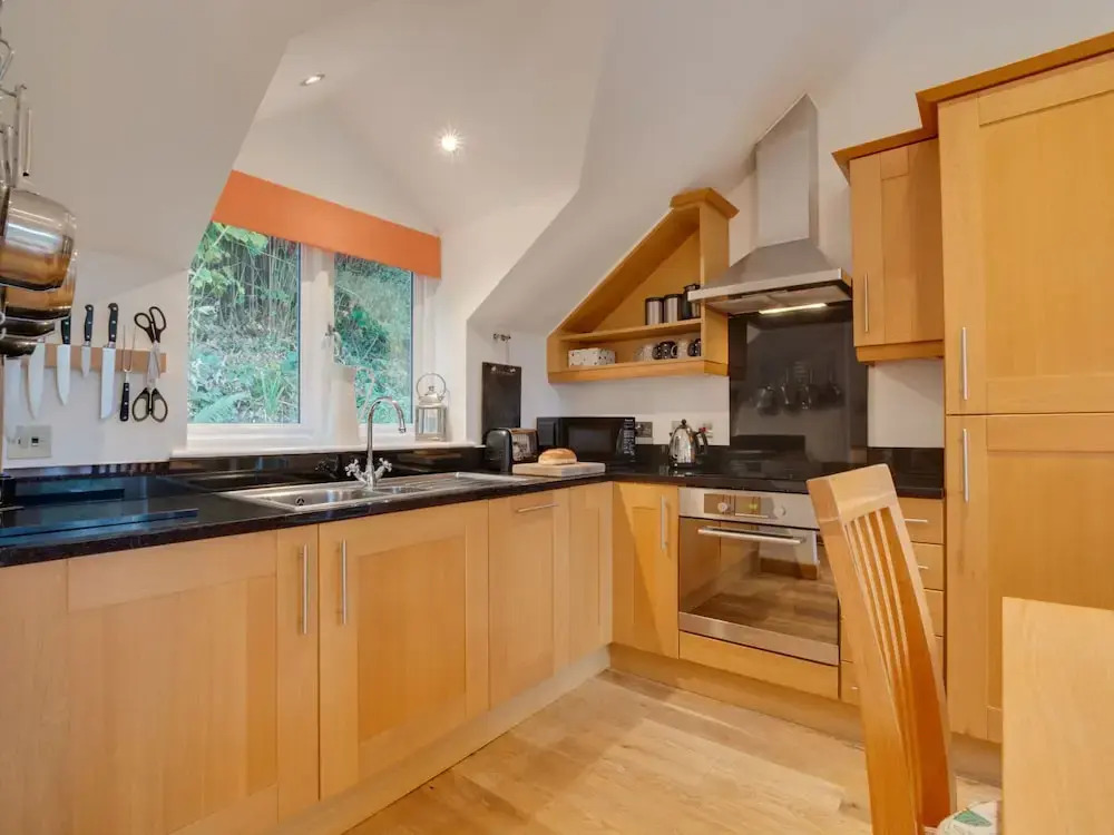 Contemporary Holiday Home in Little Petherick With Terrace