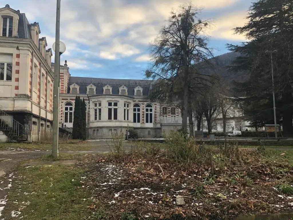 Les Jardins du Casino T2 bis- 4 personnes-Tarif cures