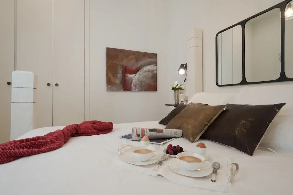 Granada Deluxe Apartments