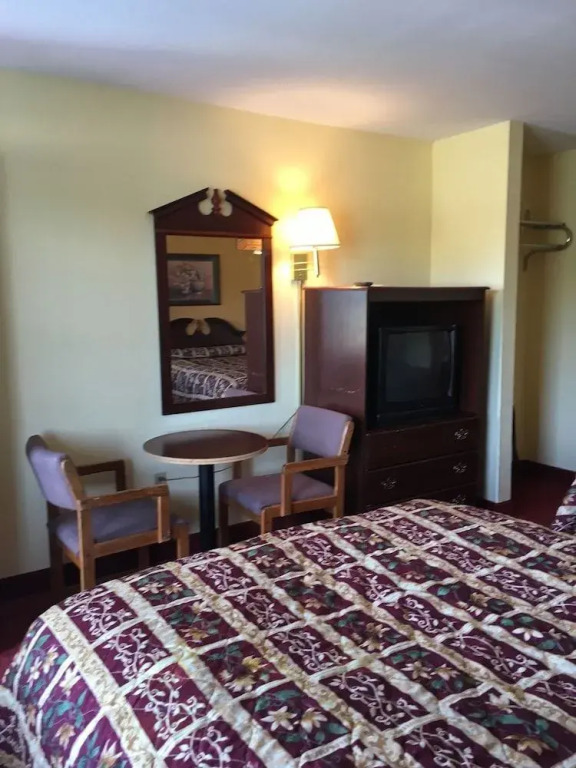 Regency Inn & Suites