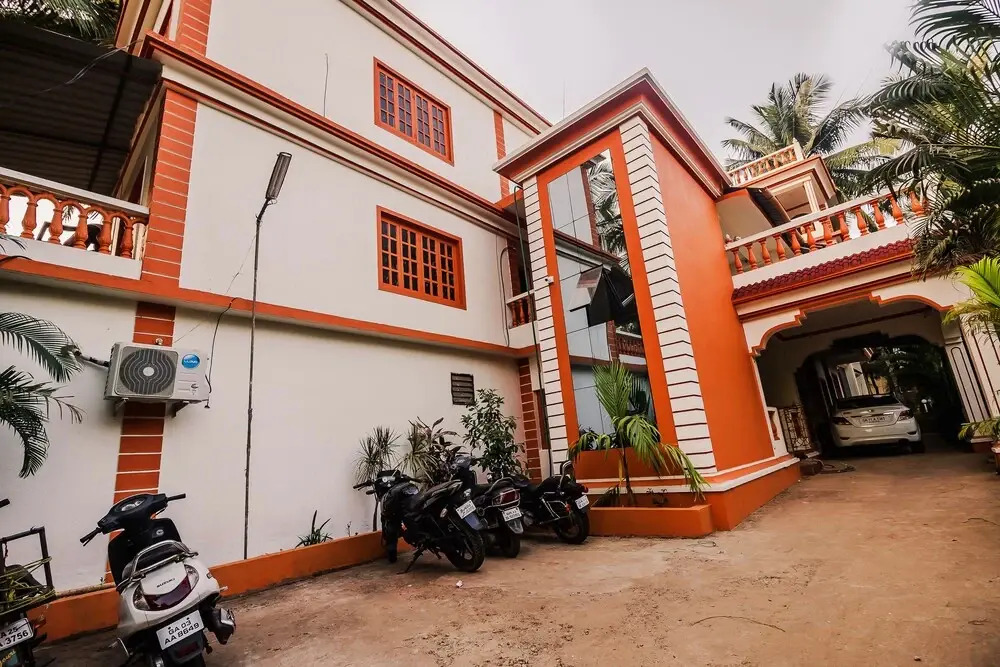 OYO 19545 Home Peaceful 3BHK Arambol