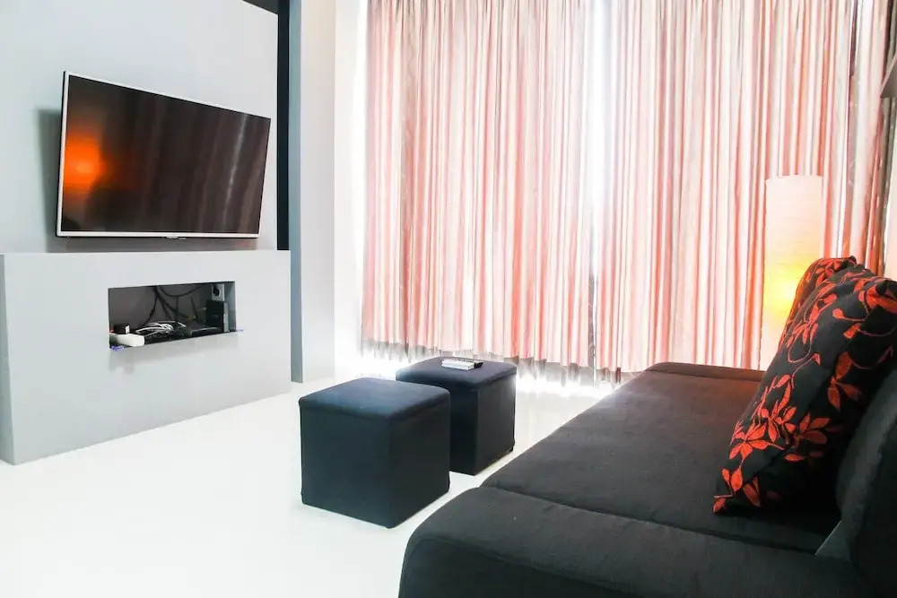 Exclusive 2BR Lexington Apartment near Pondok Indah