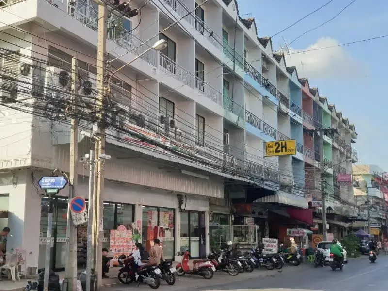 Gate 2Hostel
