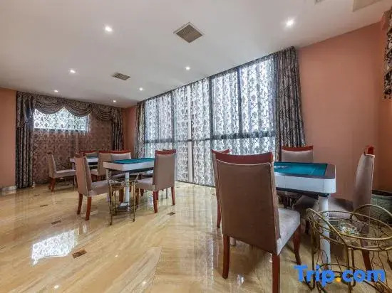 Changshou Manhu Yashe Hotel