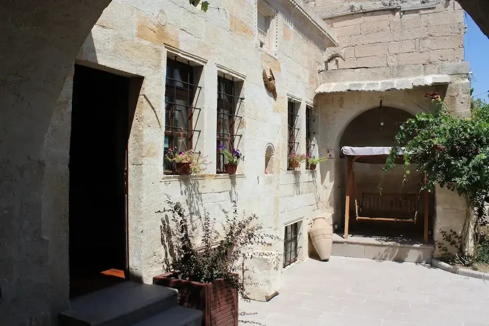Kayhan Cave Villa