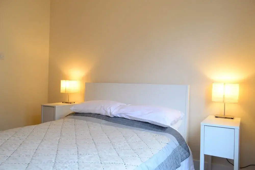 2 Bedroom Home Close To City Centre