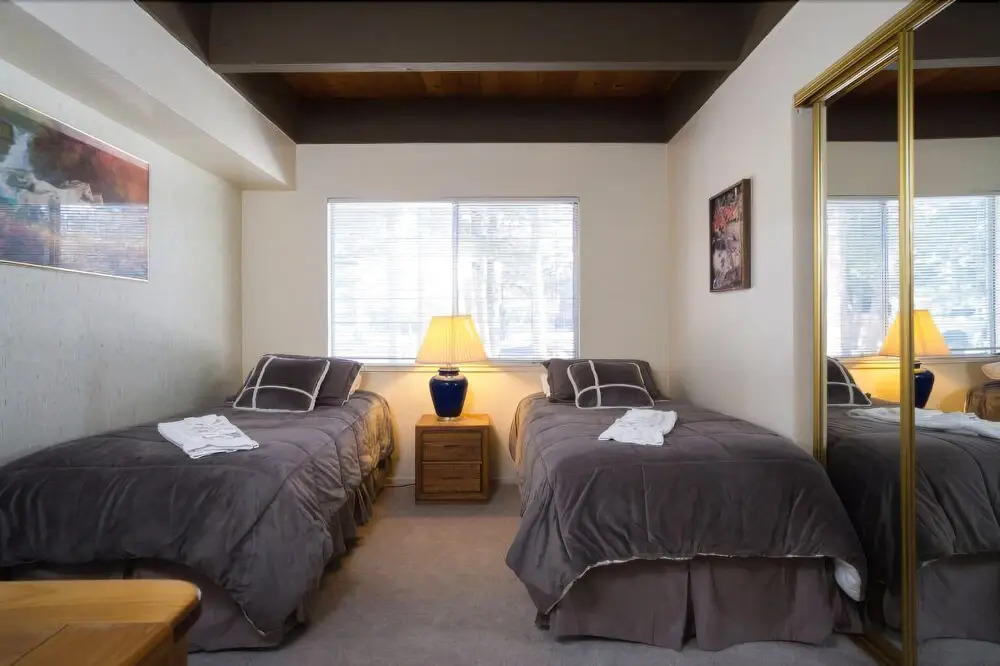 The Ala Wai Hideout 2 Bedrooms 1.5 Bathroom Condo
