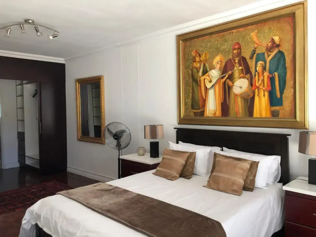 Sandton Luxury Living at 102 Kambula