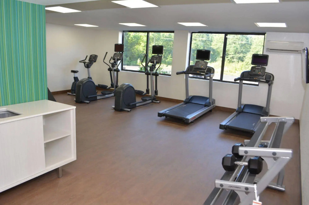 Holiday Inn Express & Suites Waterville - North by IHG