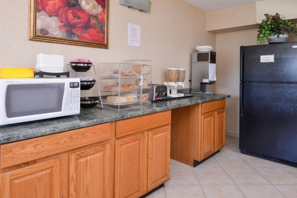 Americas Best Value Inn Pittsburgh Airport
