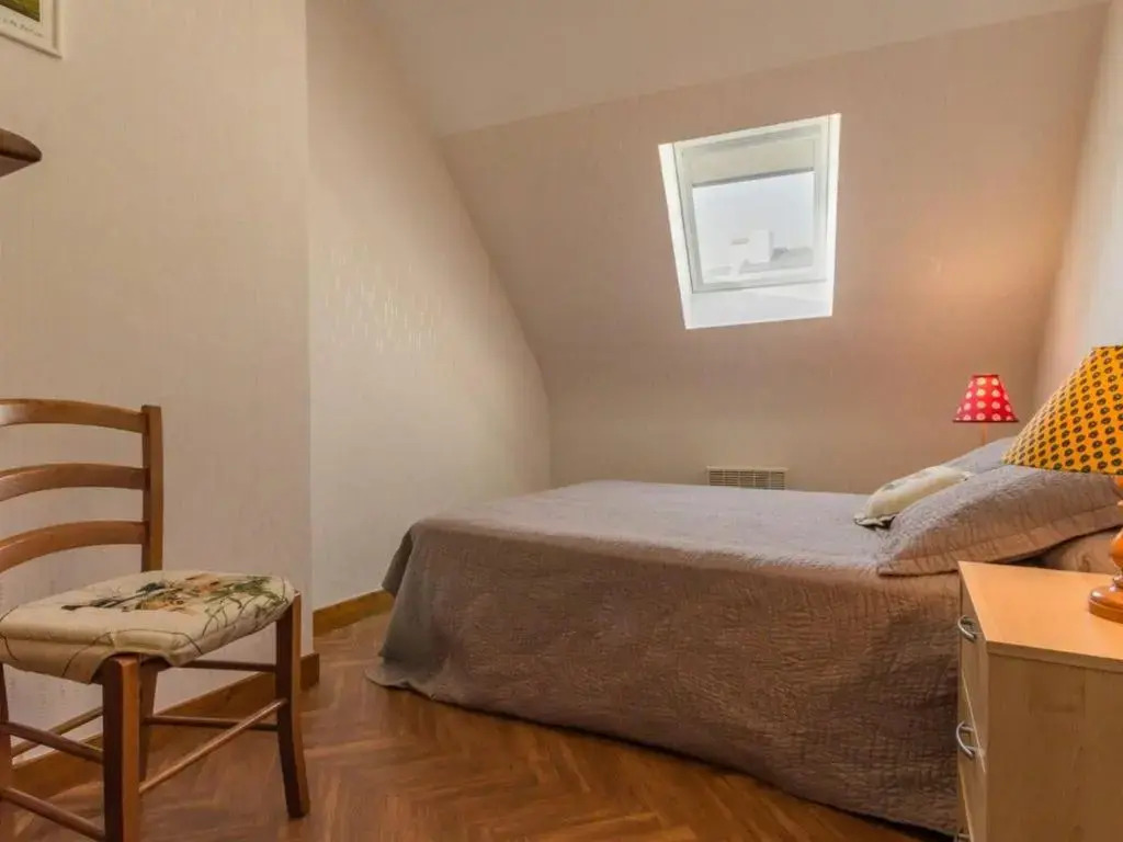 Charmante Maison Rénovée à 500m de la Mer avec Jardin, 2 Chambres, Parking Gratuit - FR-1-306-911