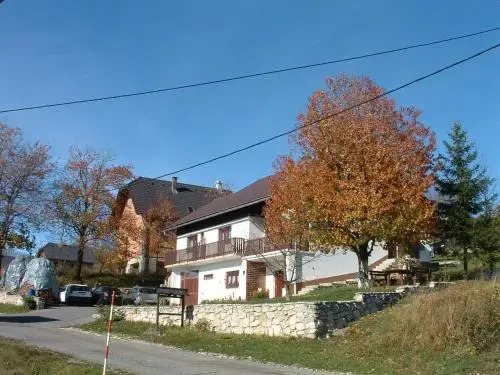 Guest House Tone