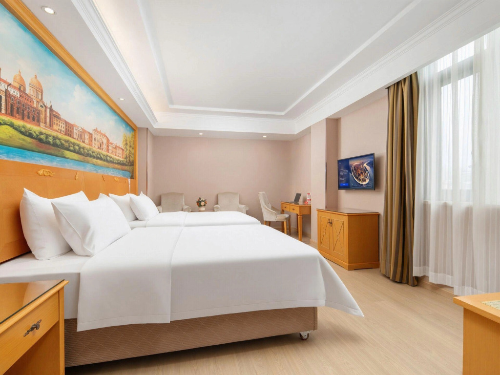 Vienna Hotel Dongguan Houjie Exhibition Center