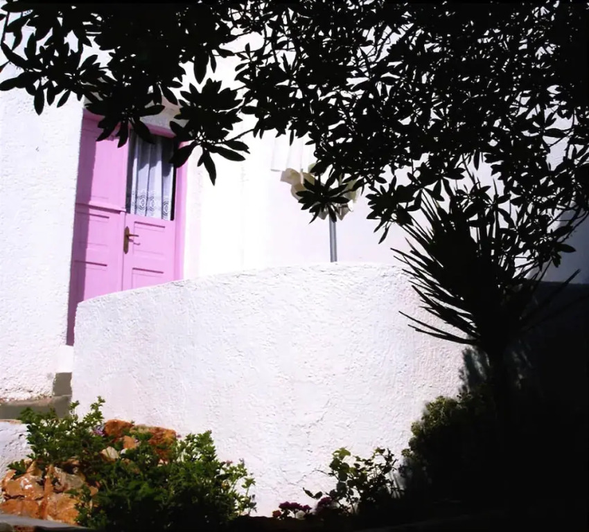 Porto Sikinos Hotel