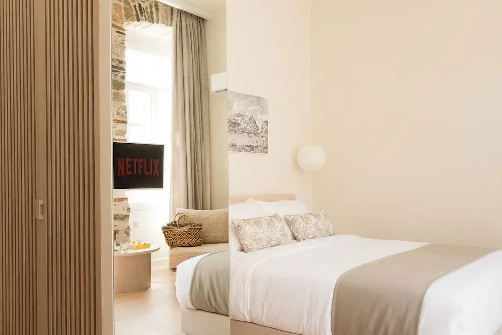 Syros Soul Luxury Suites