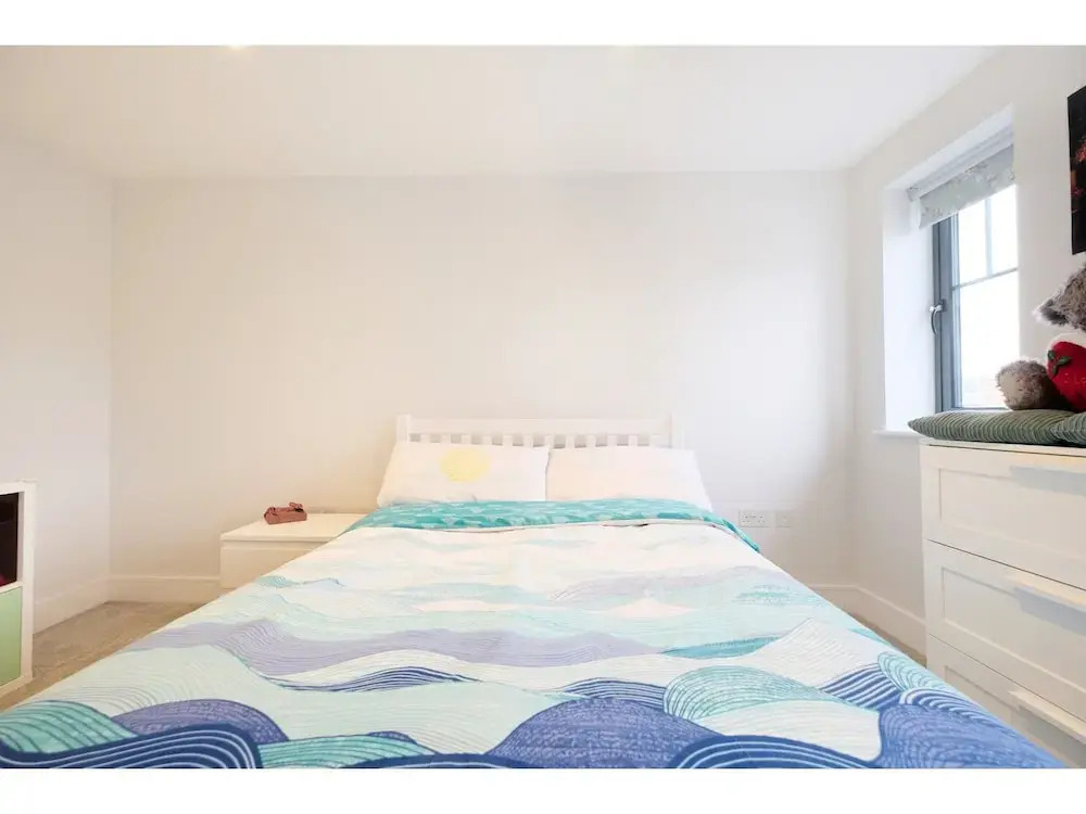Quiet, Convenient 1BR Flat for 4 in Greenwich