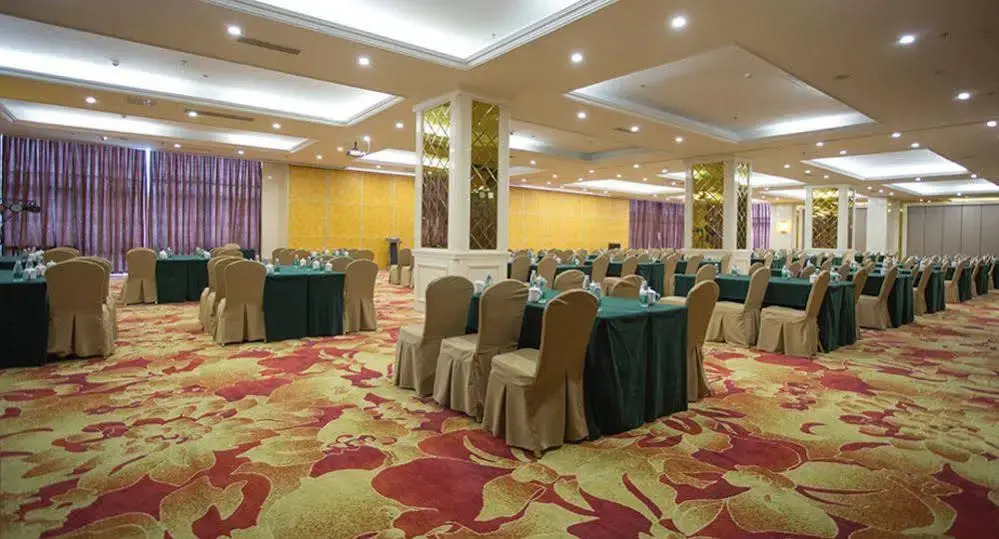 Huashuiwan No. 1 Hot Spring Hotel