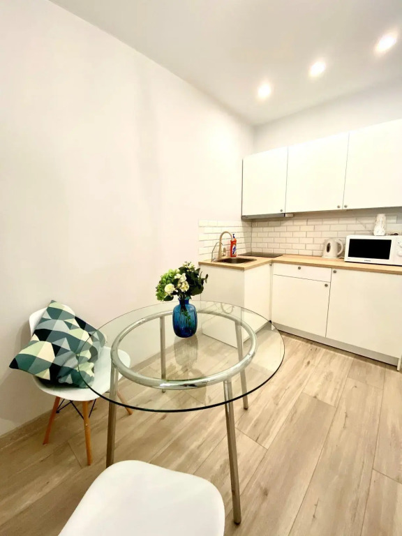 Home Hotel (Хоум Отель) на Московском 18 корпус 2