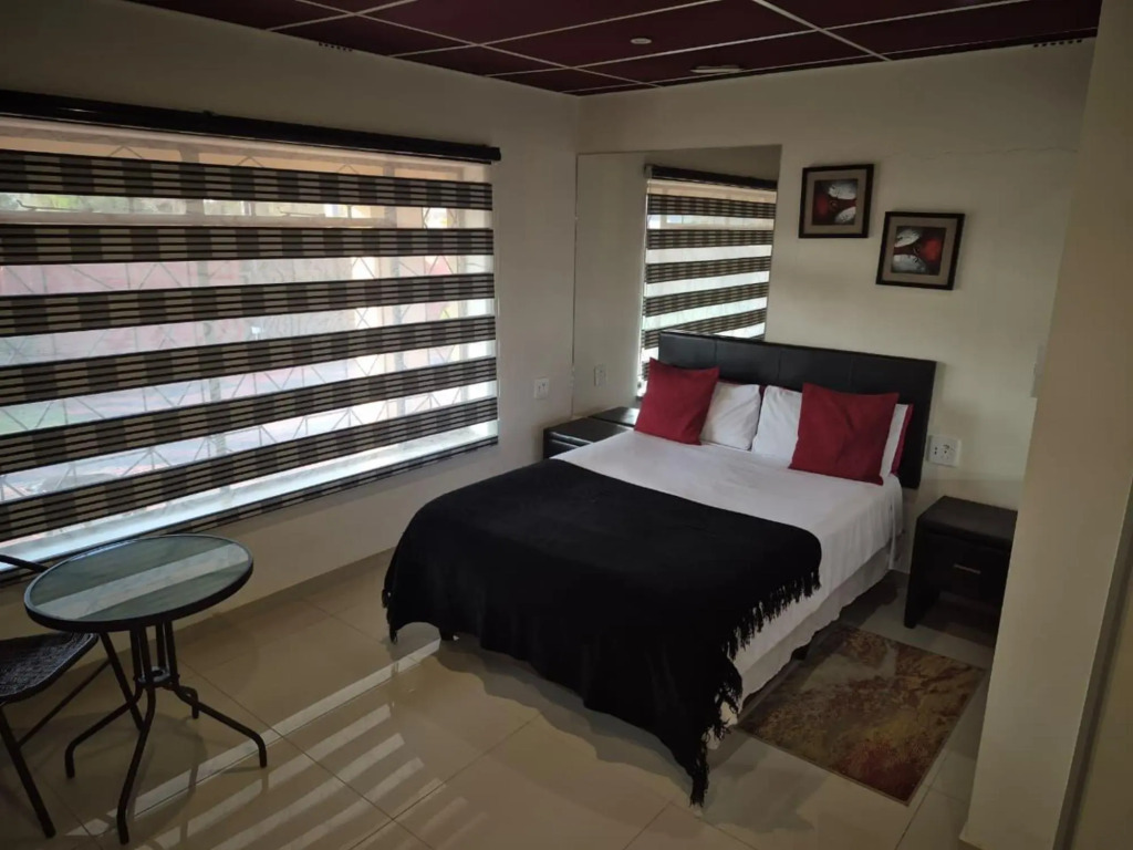 Ithonsi Guesthouse