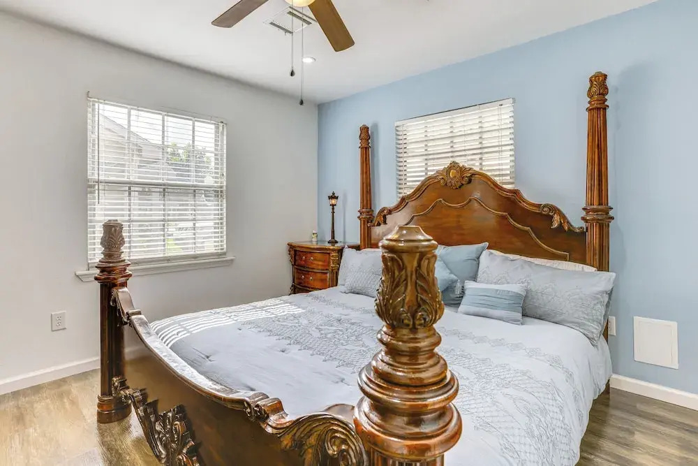 7 Mi to Dtwn Houston: Family Home w/ Patio & Yard