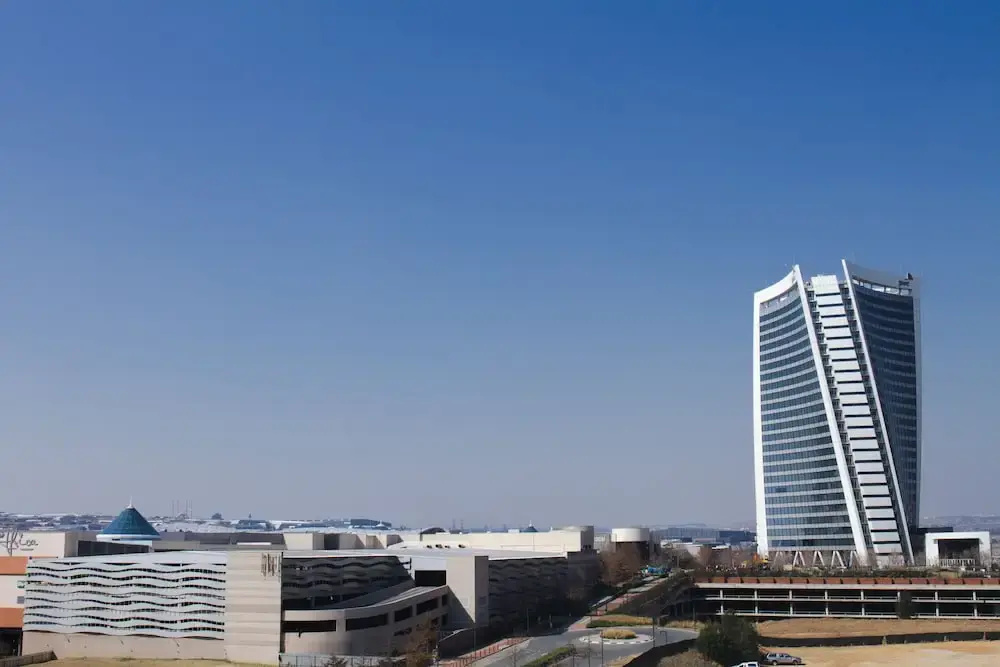 Executive Apartment at Ellipse Waterfall